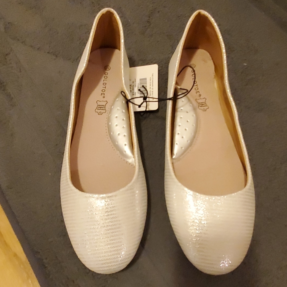 Goldtoe size 10 shoes
